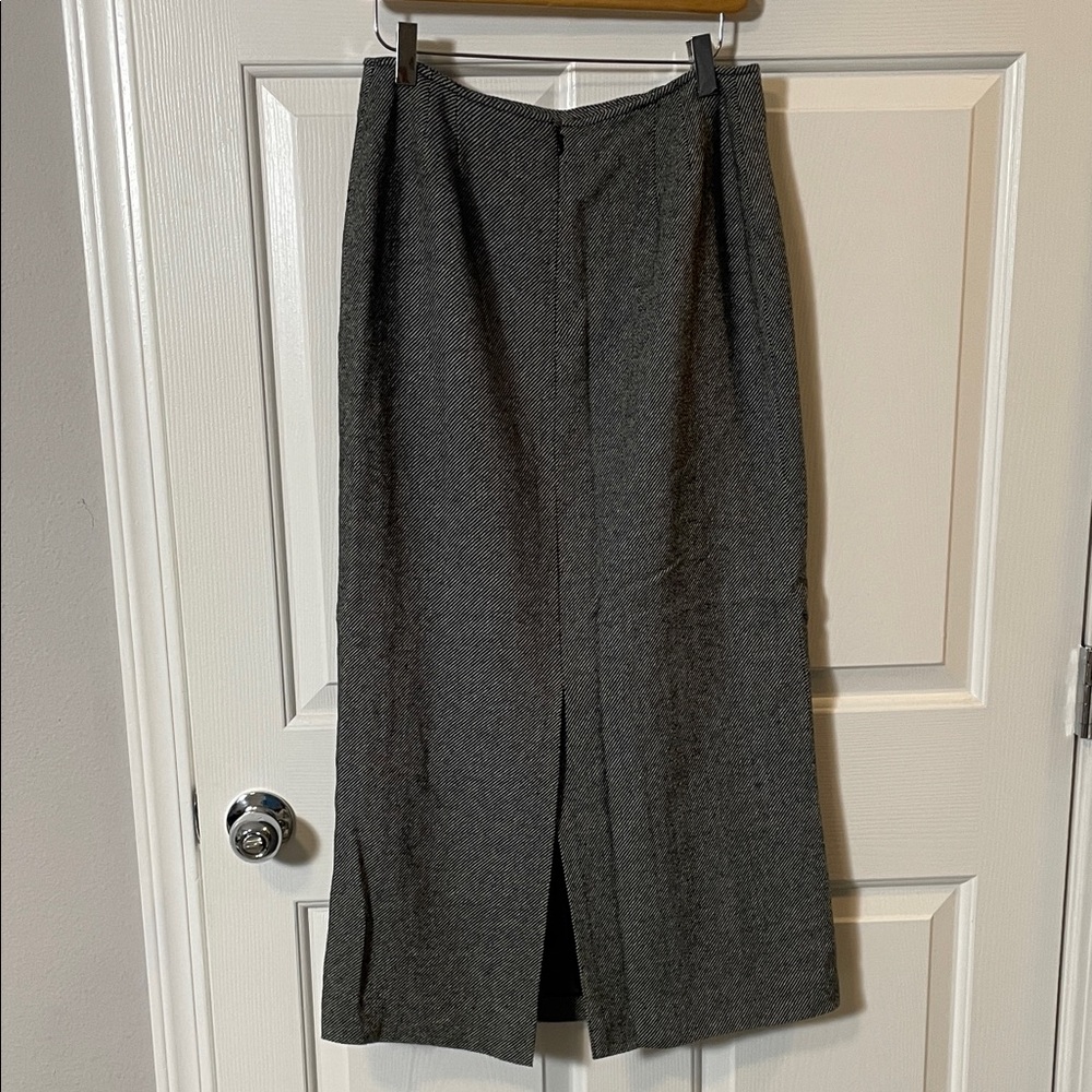Apostrophe Gray Pencil Skirt
